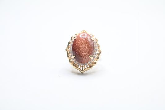 14k Yellow Gold Oval Cocktail Ring (size 7 1/2)