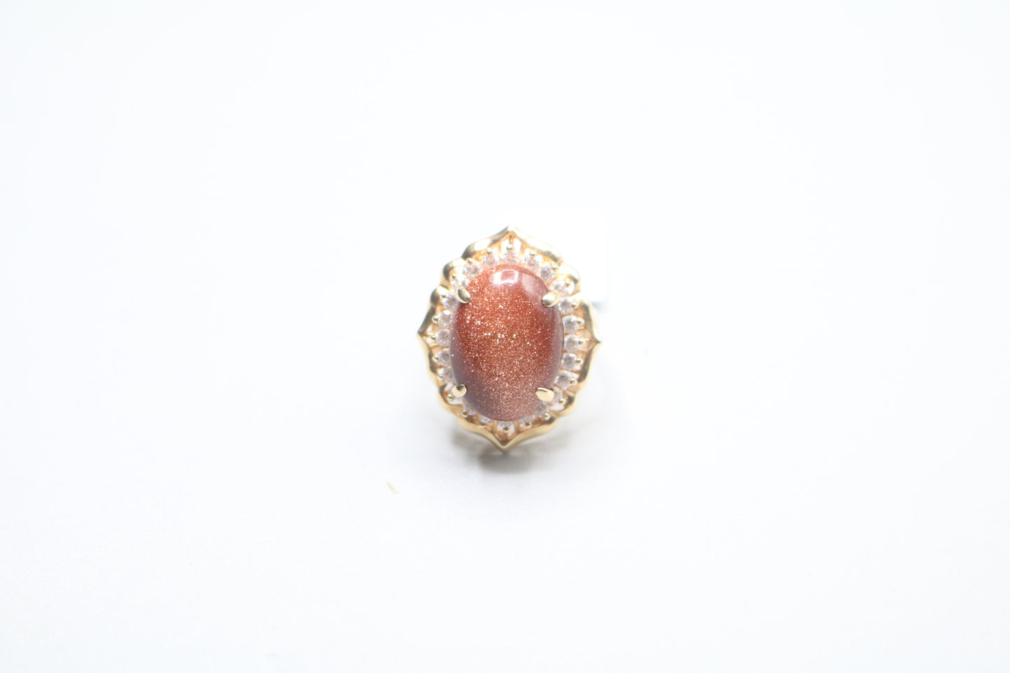 14k Yellow Gold Oval Cocktail Ring (size 7 1/2)