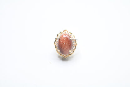 14k Yellow Gold Oval Cocktail Ring (size 7 1/2)