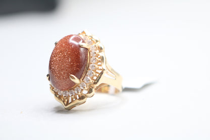 14k Yellow Gold Oval Cocktail Ring (size 7 1/2)