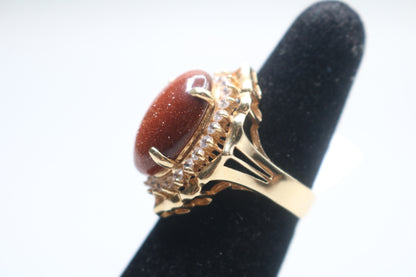 14k Yellow Gold Oval Cocktail Ring (size 7 1/2)