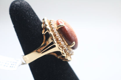 14k Yellow Gold Oval Cocktail Ring (size 7 1/2)