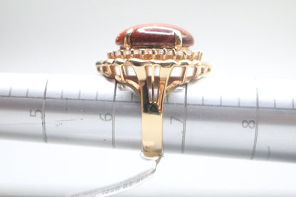 14k Yellow Gold Oval Cocktail Ring (size 7 1/2)