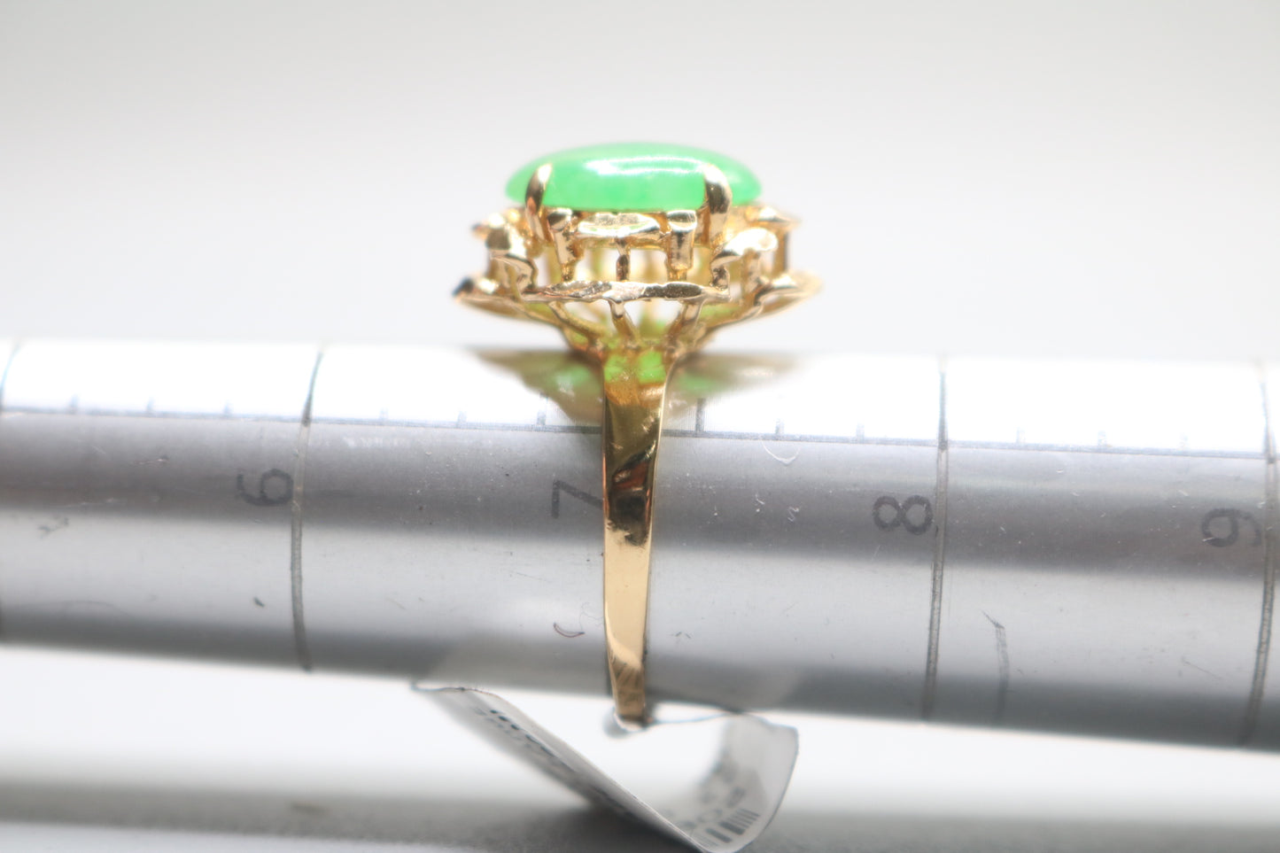 18k Yellow Gold Jade Cocktail Ring (Size 7)