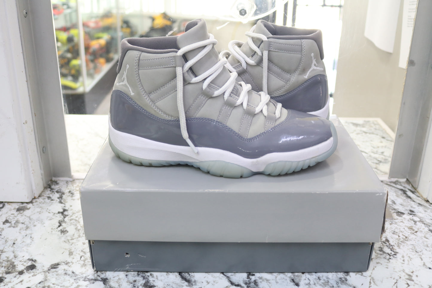 Air Jordan 11 Retro Cool Grey 2021 Release (Size 9 Men)
