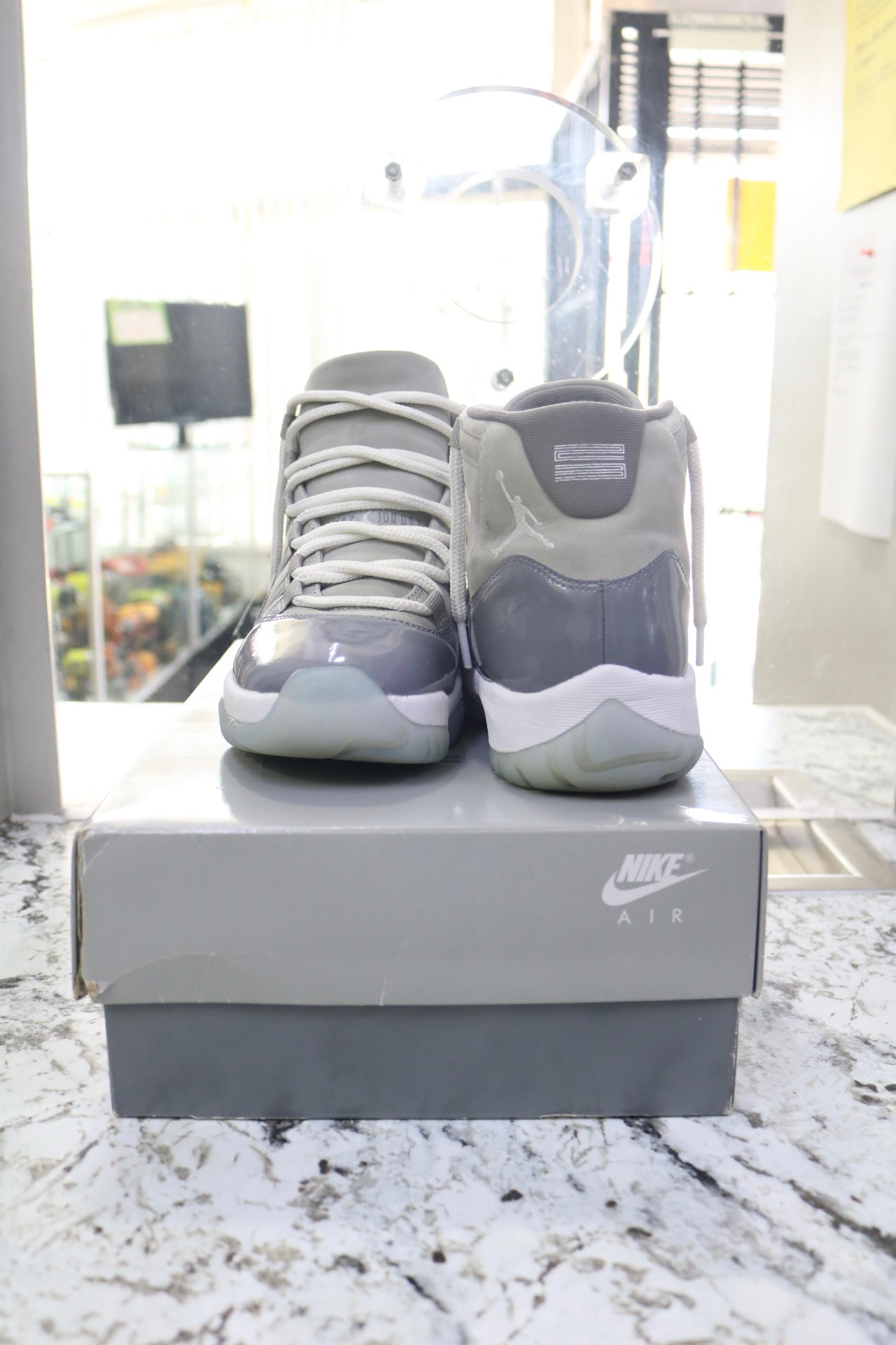Air Jordan 11 Retro Cool Grey 2021 Release (Size 9 Men)