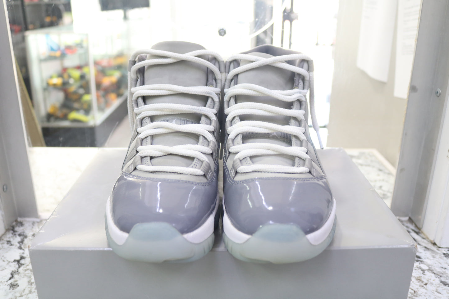 Air Jordan 11 Retro Cool Grey 2021 Release (Size 9 Men)