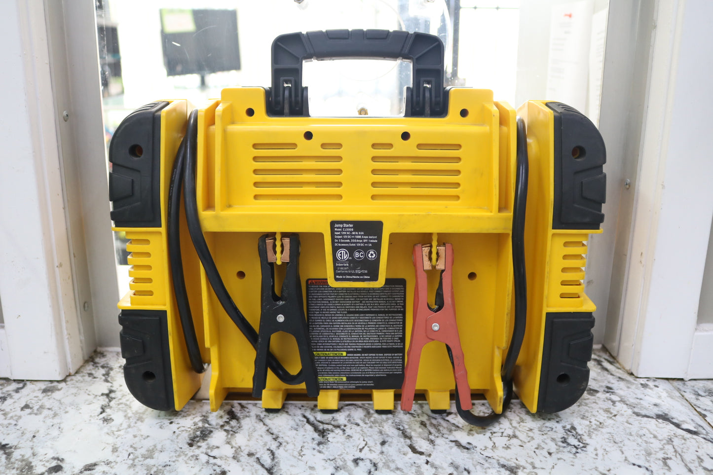 CAT CJ3000 Professional Jump Starter 2000 Peak Amp Battery Booster (No Shipping)