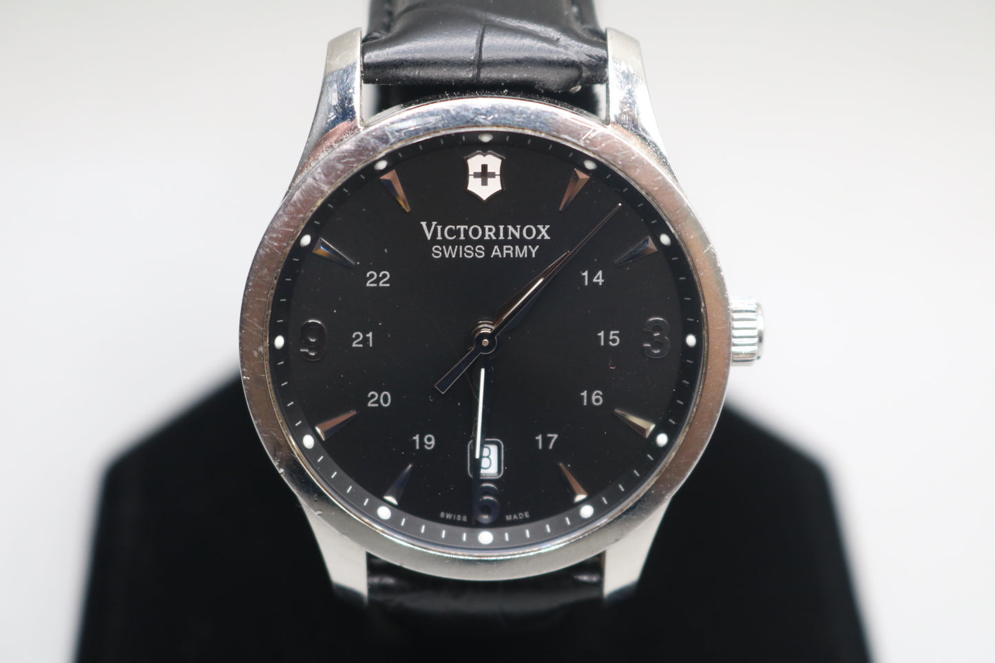 Victorinox Swiss Army Model 241475 Black Dial Watch