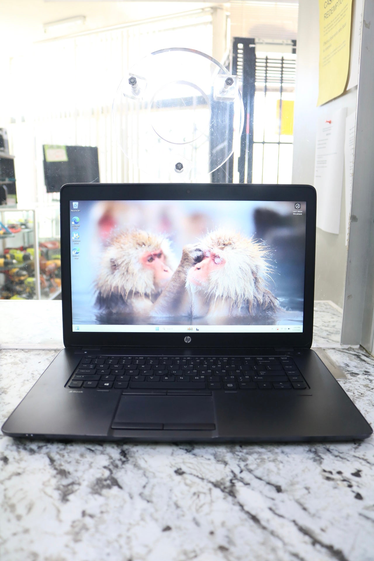 2015 HP ZBook 15u G2 15.6 Inch Laptop  (i7-5500u @ 2.40 GHz, 12GB RAM,  250 GB SSD, Win 11 Pro)
