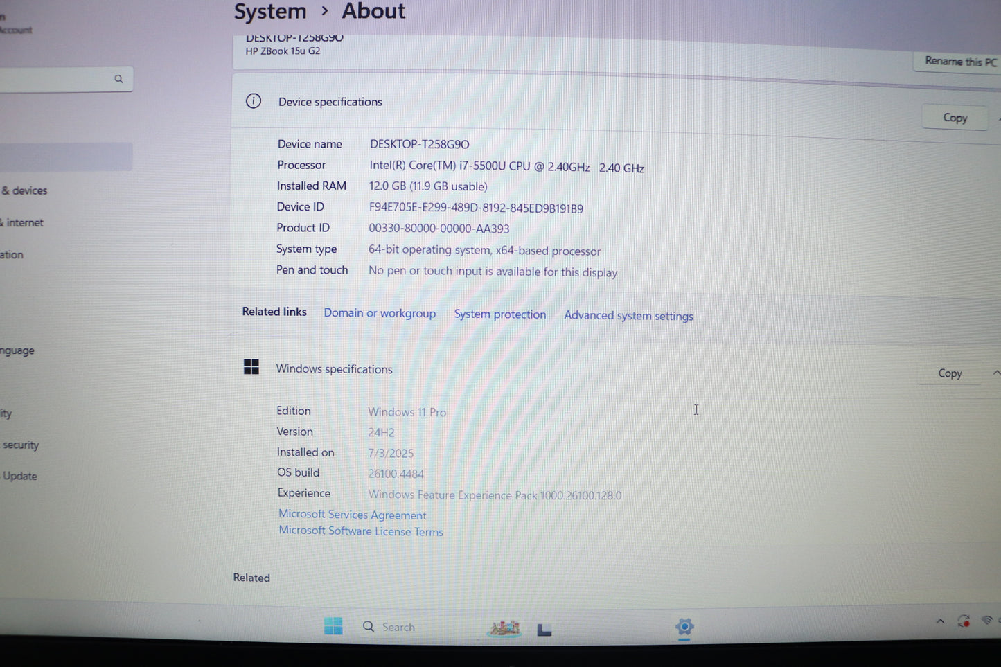 2015 HP ZBook 15u G2 15.6 Inch Laptop  (i7-5500u @ 2.40 GHz, 12GB RAM,  250 GB SSD, Win 11 Pro)