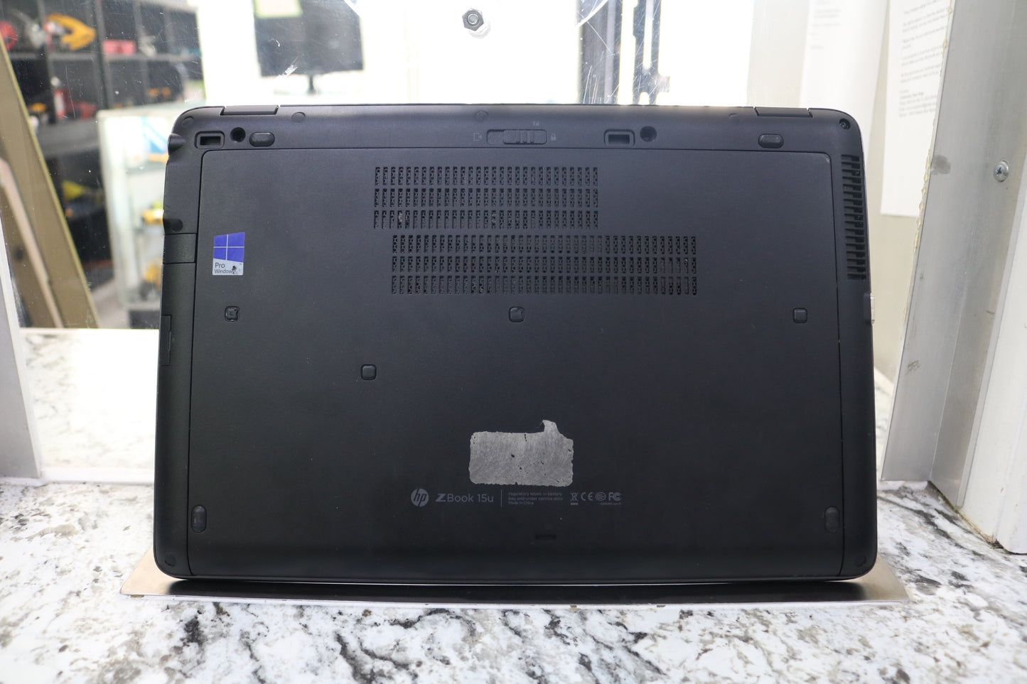 2015 HP ZBook 15u G2 15.6 Inch Laptop  (i7-5500u @ 2.40 GHz, 12GB RAM,  250 GB SSD, Win 11 Pro)