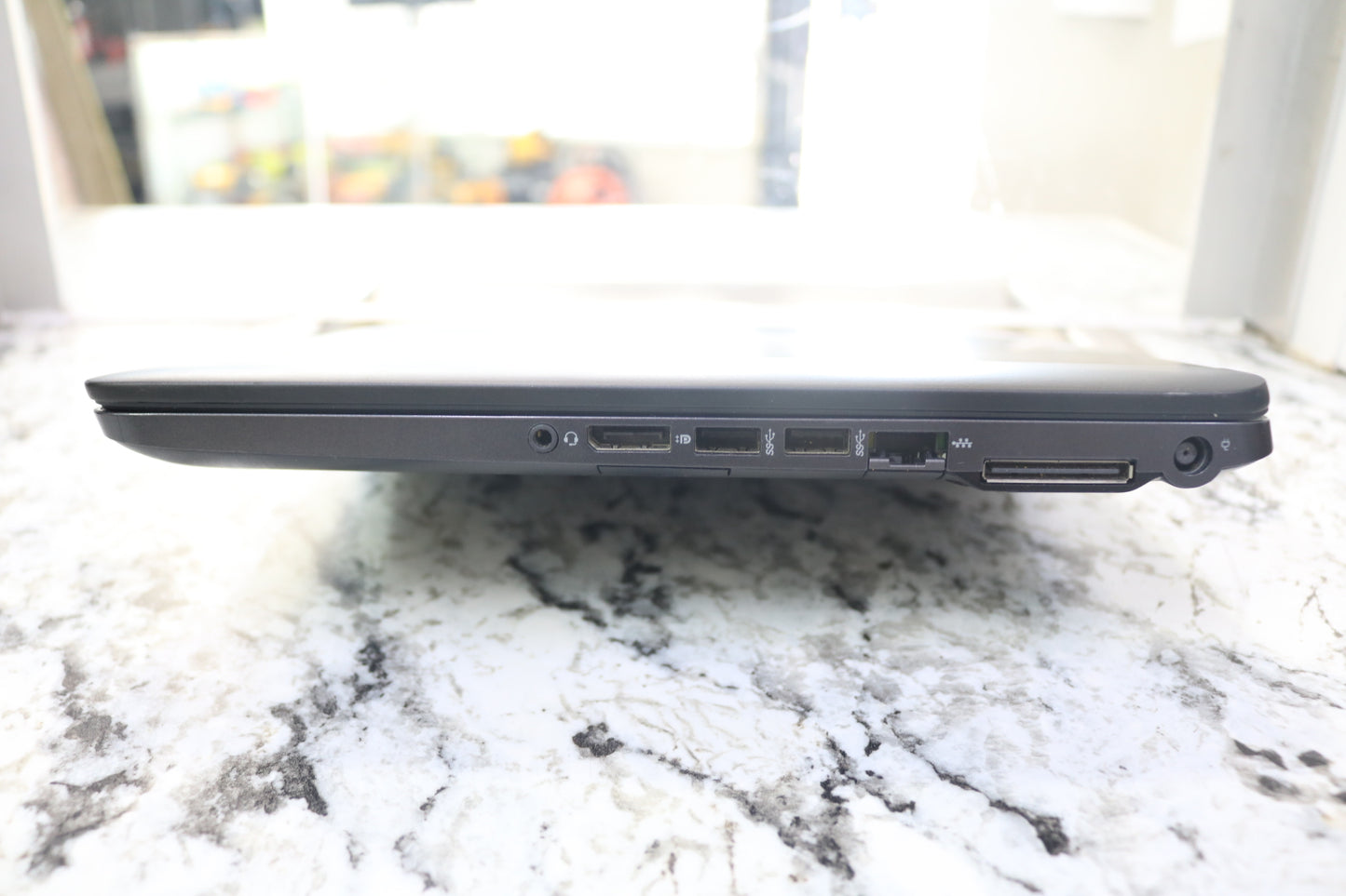 2015 HP ZBook 15u G2 15.6 Inch Laptop  (i7-5500u @ 2.40 GHz, 12GB RAM,  250 GB SSD, Win 11 Pro)