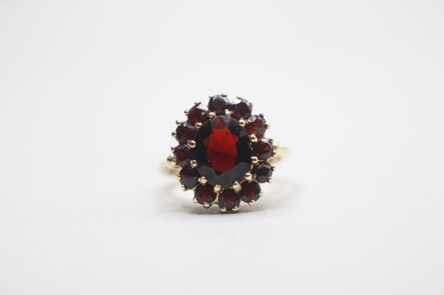 14K Yellow Gold Floral Cocktail Ring (Size 7 1/2)