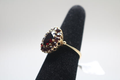 14K Yellow Gold Floral Cocktail Ring (Size 7 1/2)