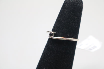 14k White Gold Black Stone Bypass Ring (Size 5 3/4)