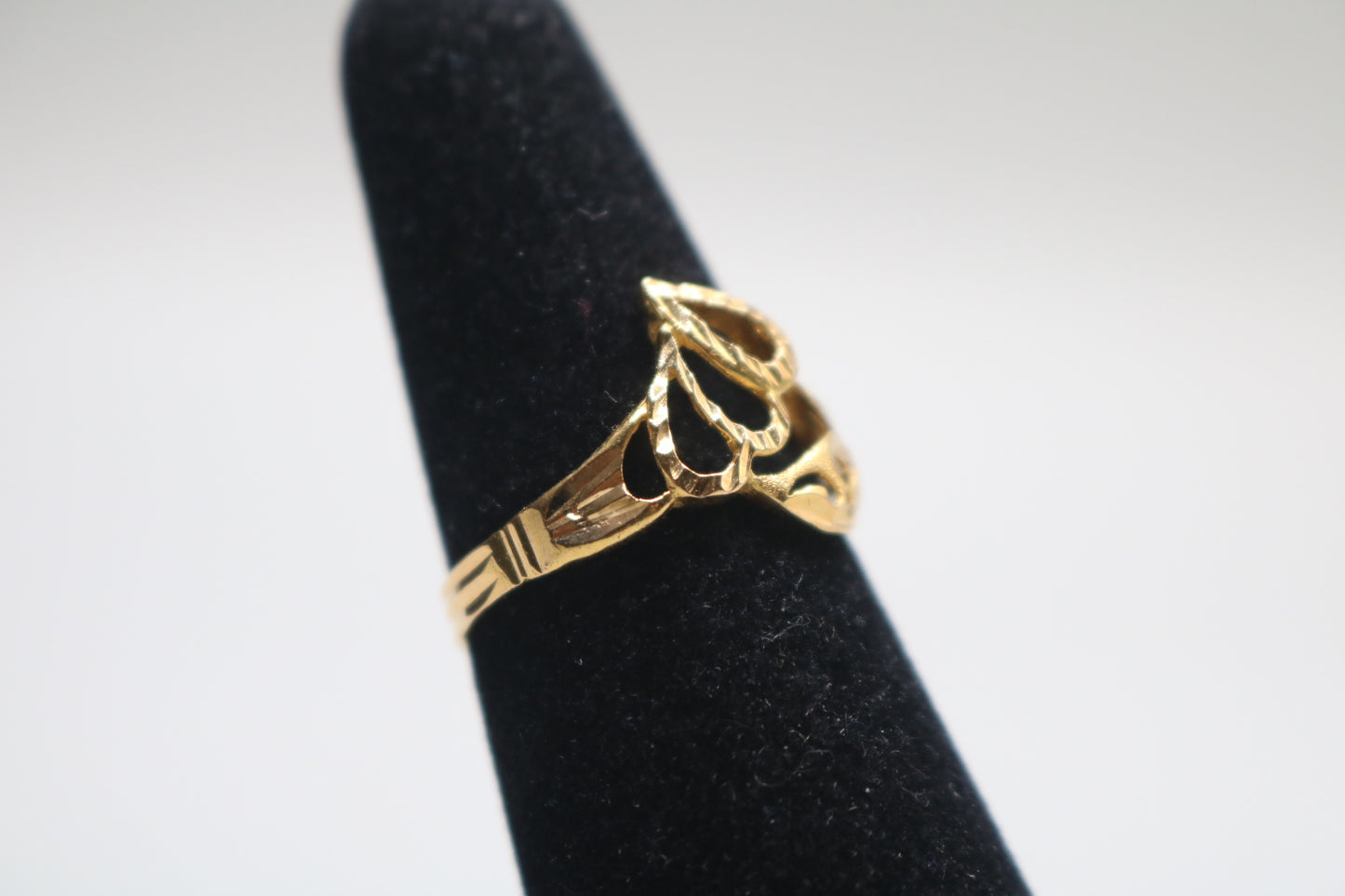 21k Yellow Gold Fancy Ring (Size 6 3/4)