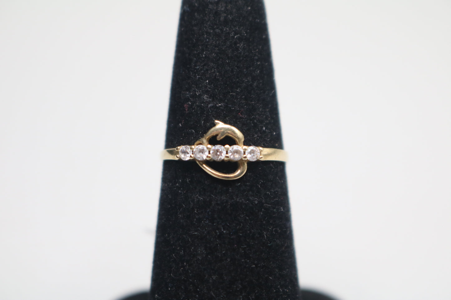 14k Yellow Gold Dolphin Heart Ring (Size 6 1/4)