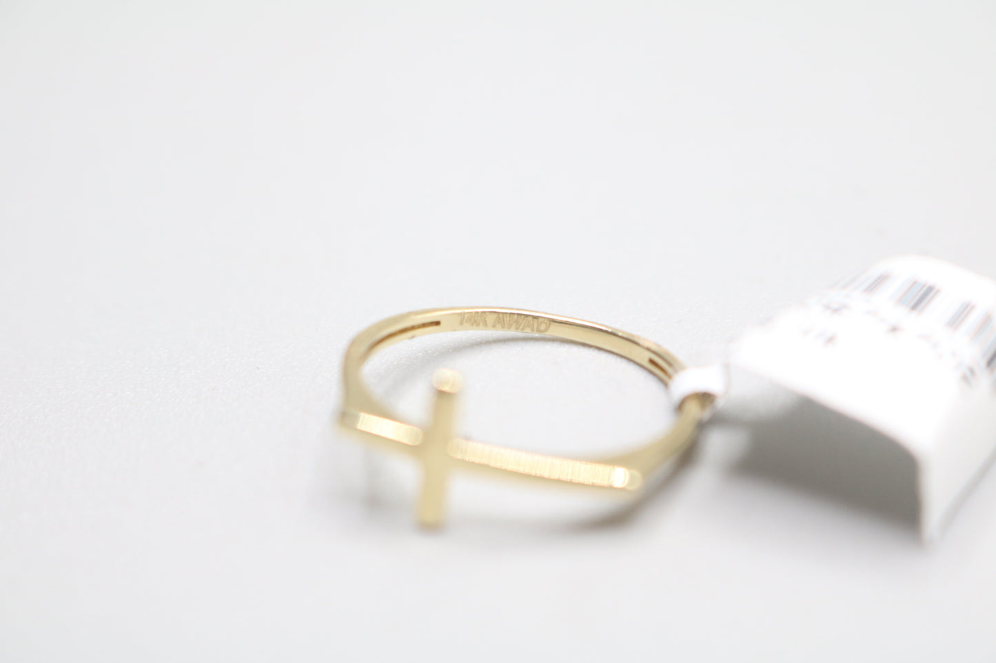 14k Yellow Gold Cross Band Ring (Size 6 1/2)