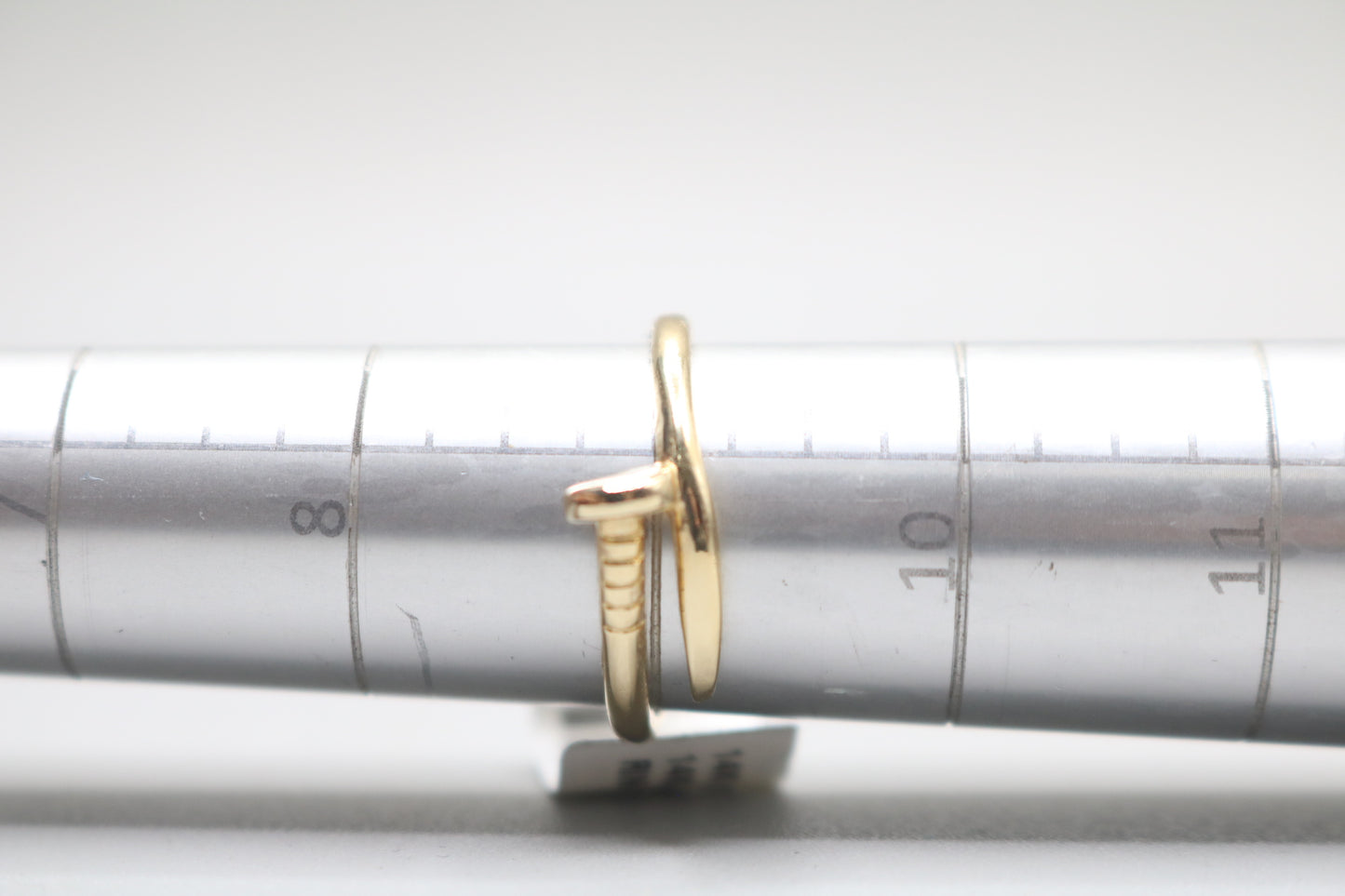14k Yellow Gold Curved Nail Ring (Size 9)