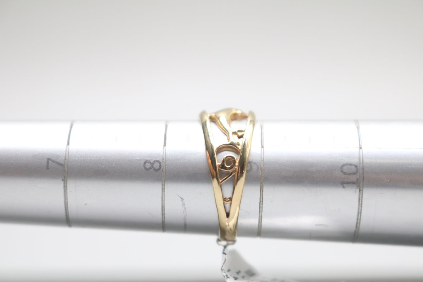 10k Yellow Gold Fancy Dolphin Ring (Size 8 1/2)