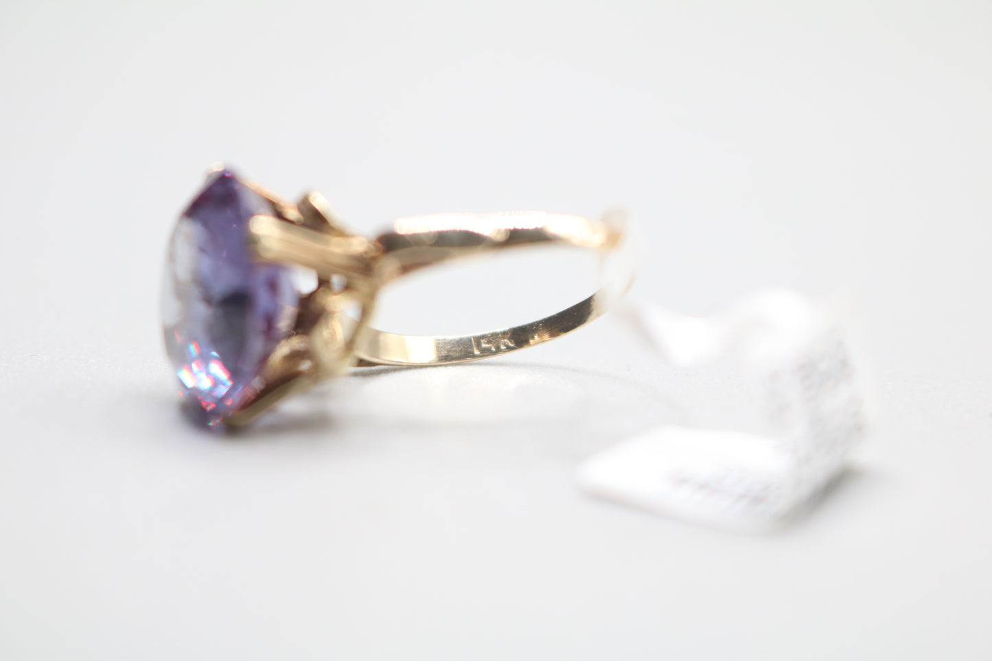 14k Yellow Gold Purple Solitaire Ring (Size 7)