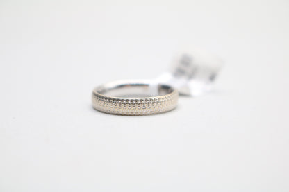 14k White Gold Fancy Band Ring (Size 7)