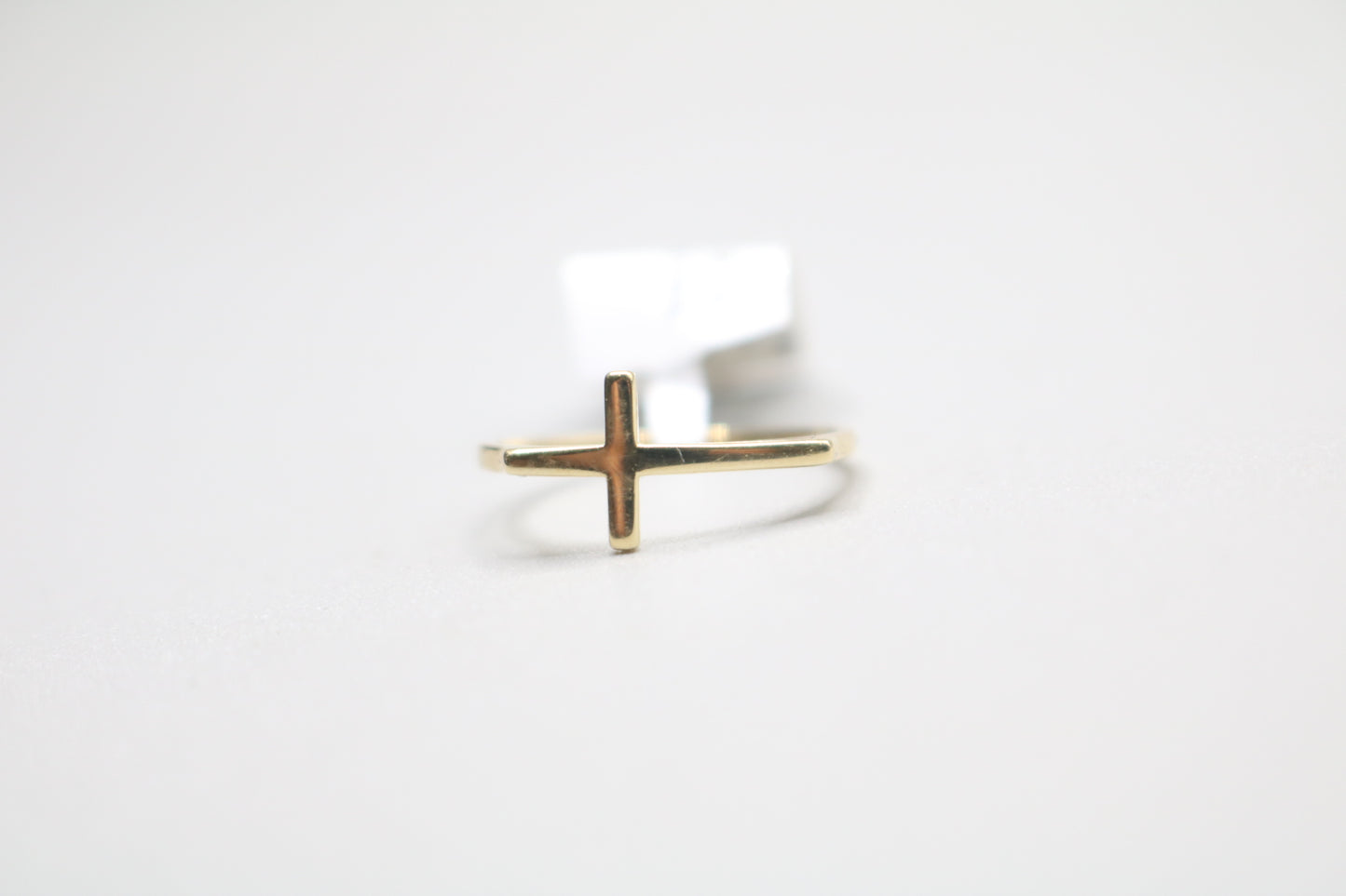 14K Yellow Gold Cross Band Ring (Size 6 3/4)