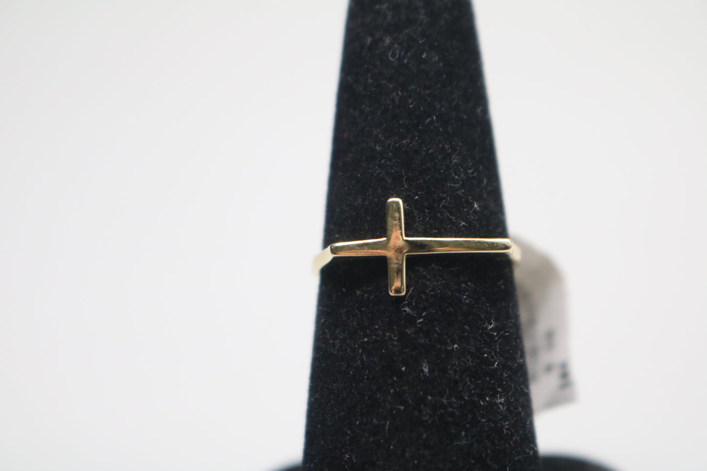 14K Yellow Gold Cross Band Ring (Size 6 3/4)