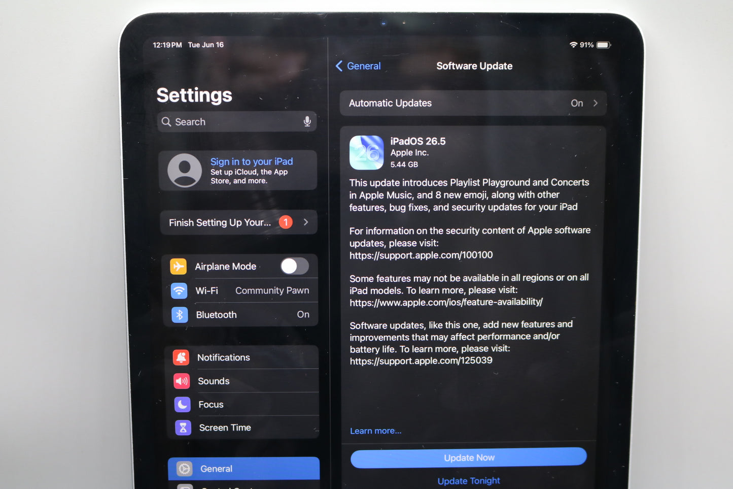 Apple A2228 iPad Pro (2nd Generation) 128 GB 11 Inch
