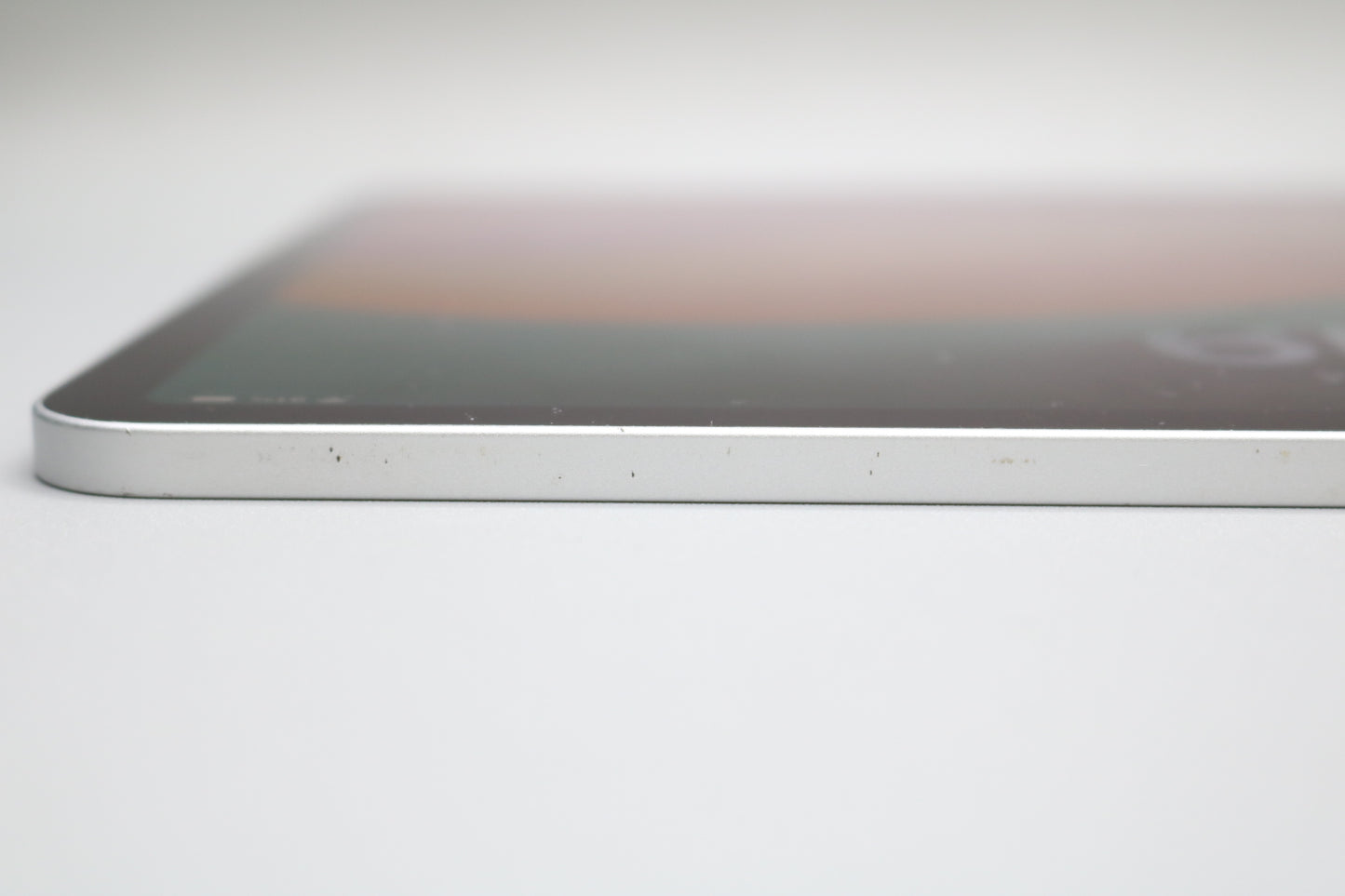 Apple A2228 iPad Pro (2nd Generation) 128 GB 11 Inch