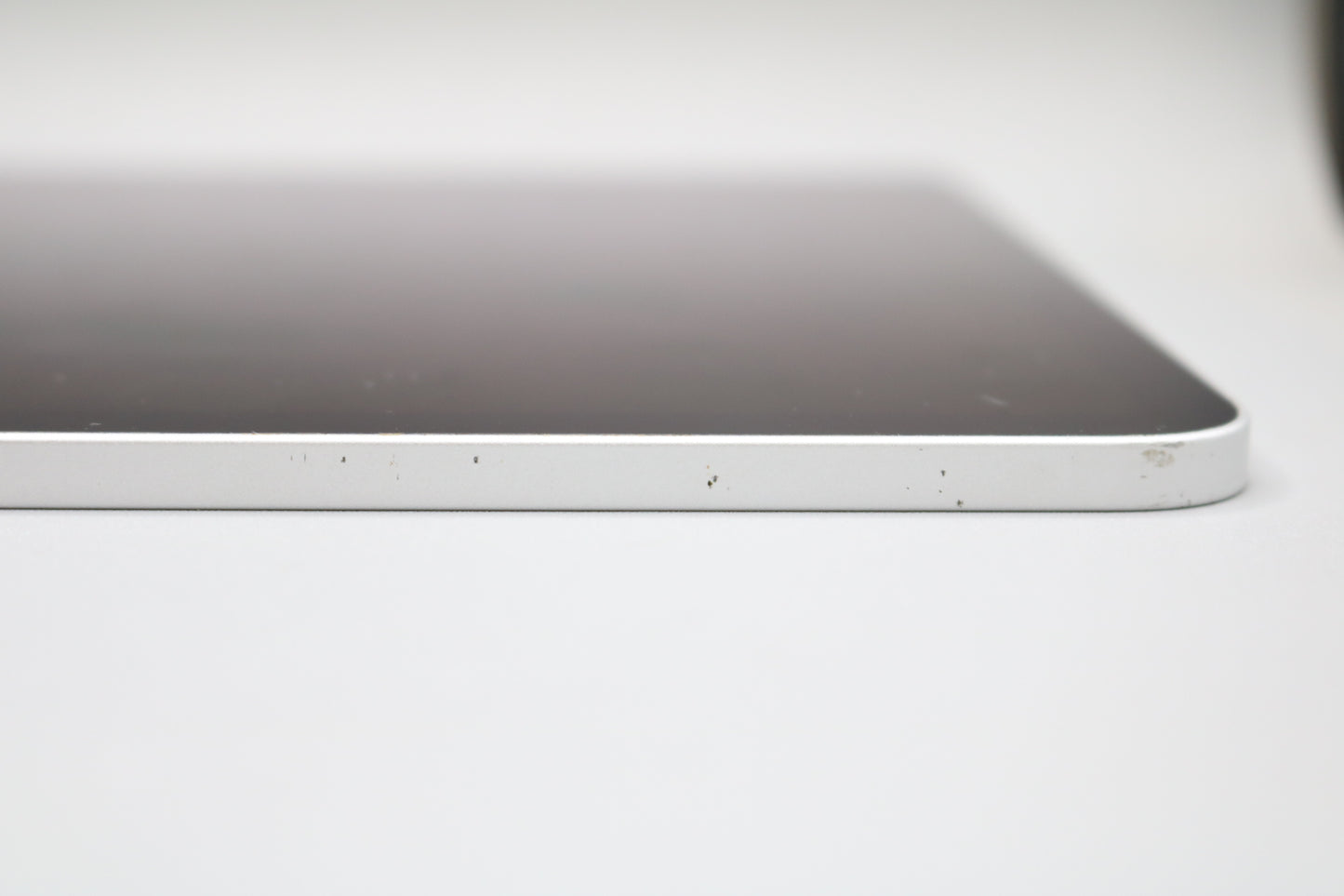 Apple A2228 iPad Pro (2nd Generation) 128 GB 11 Inch