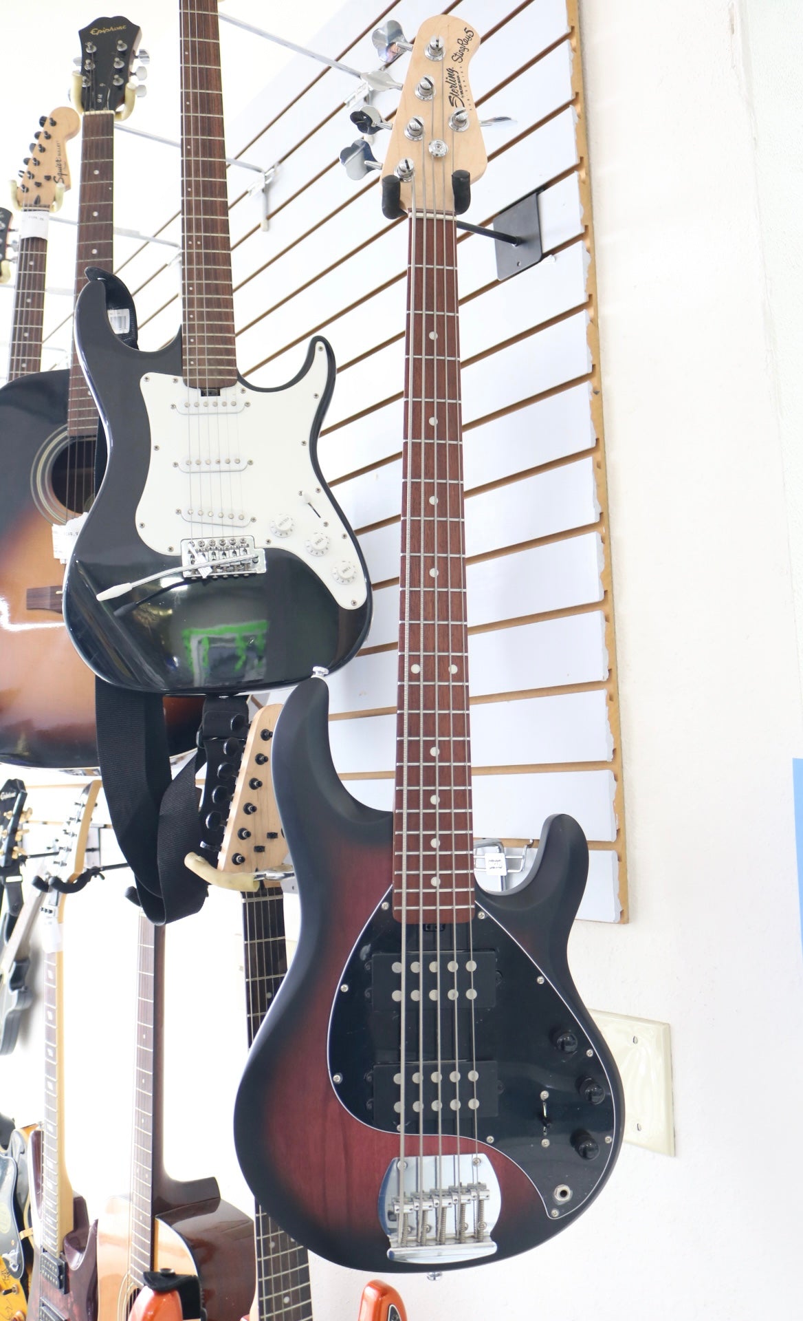 Sterling by Music Man StingRay Ray5 5-String Bass Guitar (No Shipping)