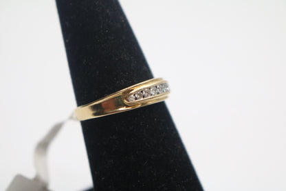 10K White Gold Round Brilliant Diamond Channel Band (Size 7 3/4)