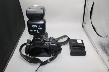Nikon D5600 N1538 Digital Camera with Nikon 18-55mm Lens and SB-500 Flash
