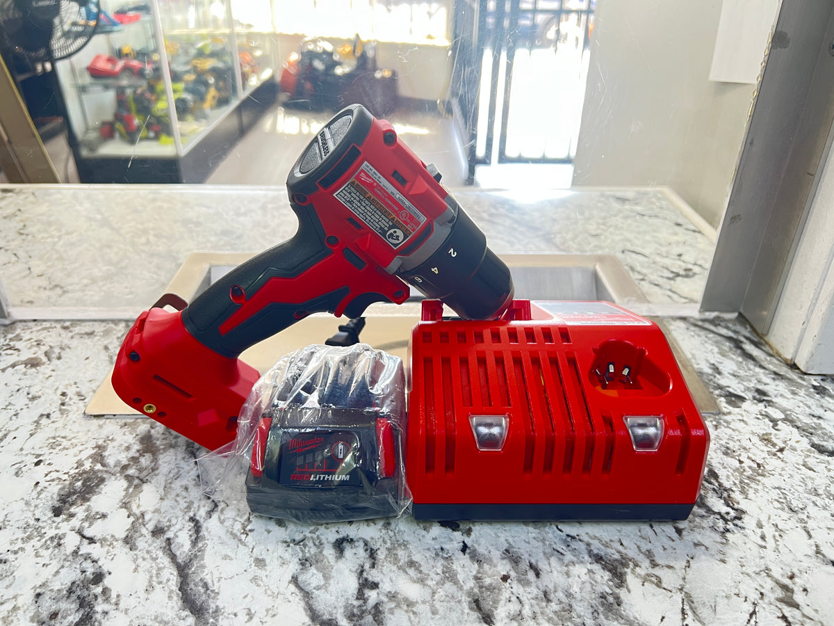 Milwaukee M18 Brushless 1/2" Drill/Driver with Battery, Charger & Bag - Pre-Owned