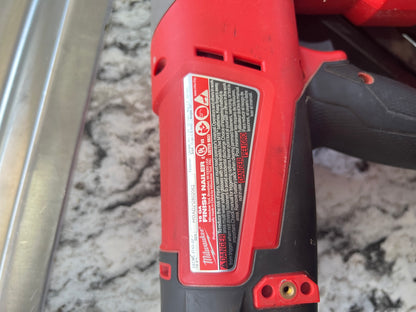 Milwaukee 2743-20 15ga Finish Nailer with Battery
