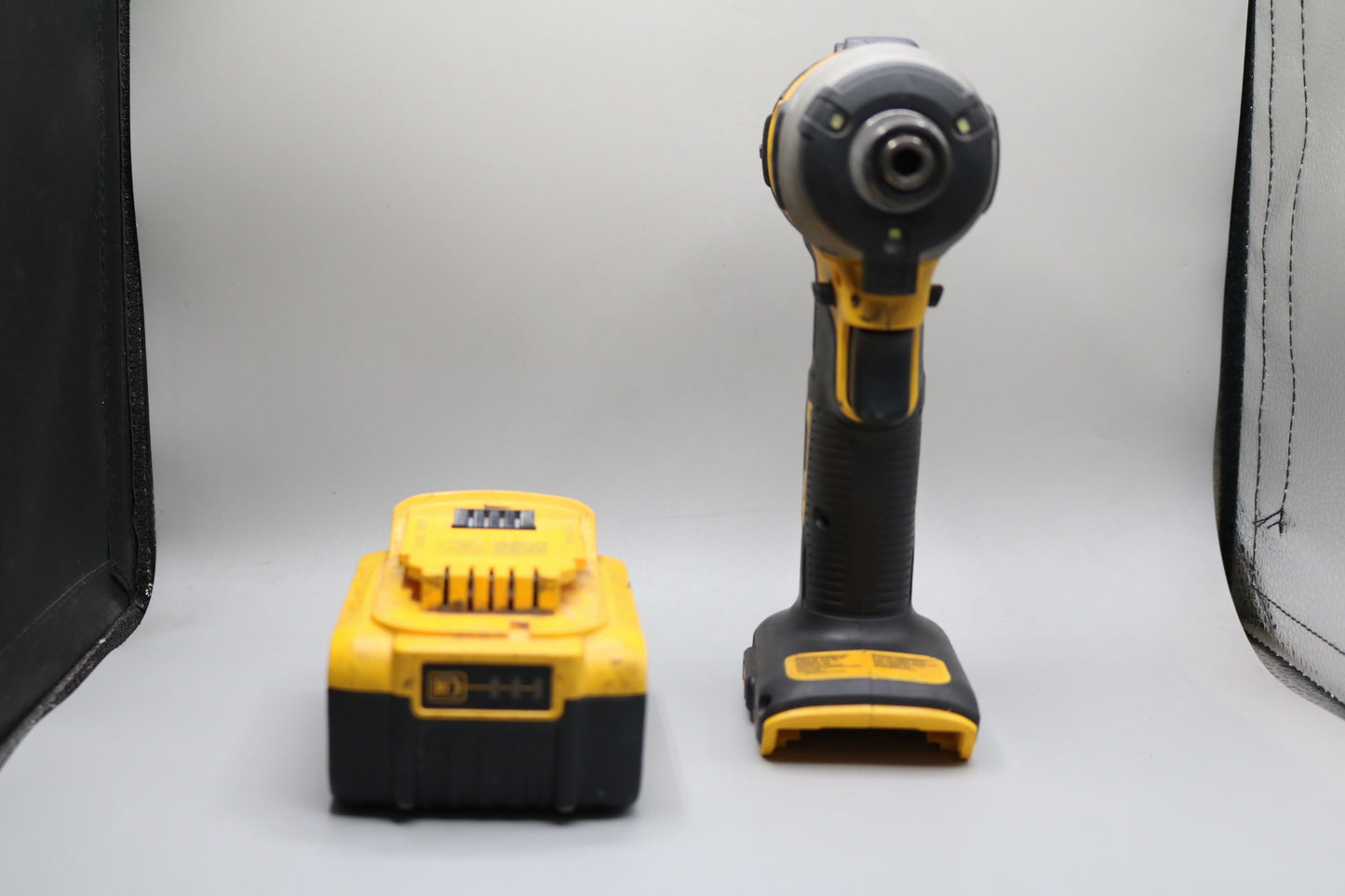 Dewalt DCF809 20V Cordless Impact Driver with a 20V Battery (No Shipping)
