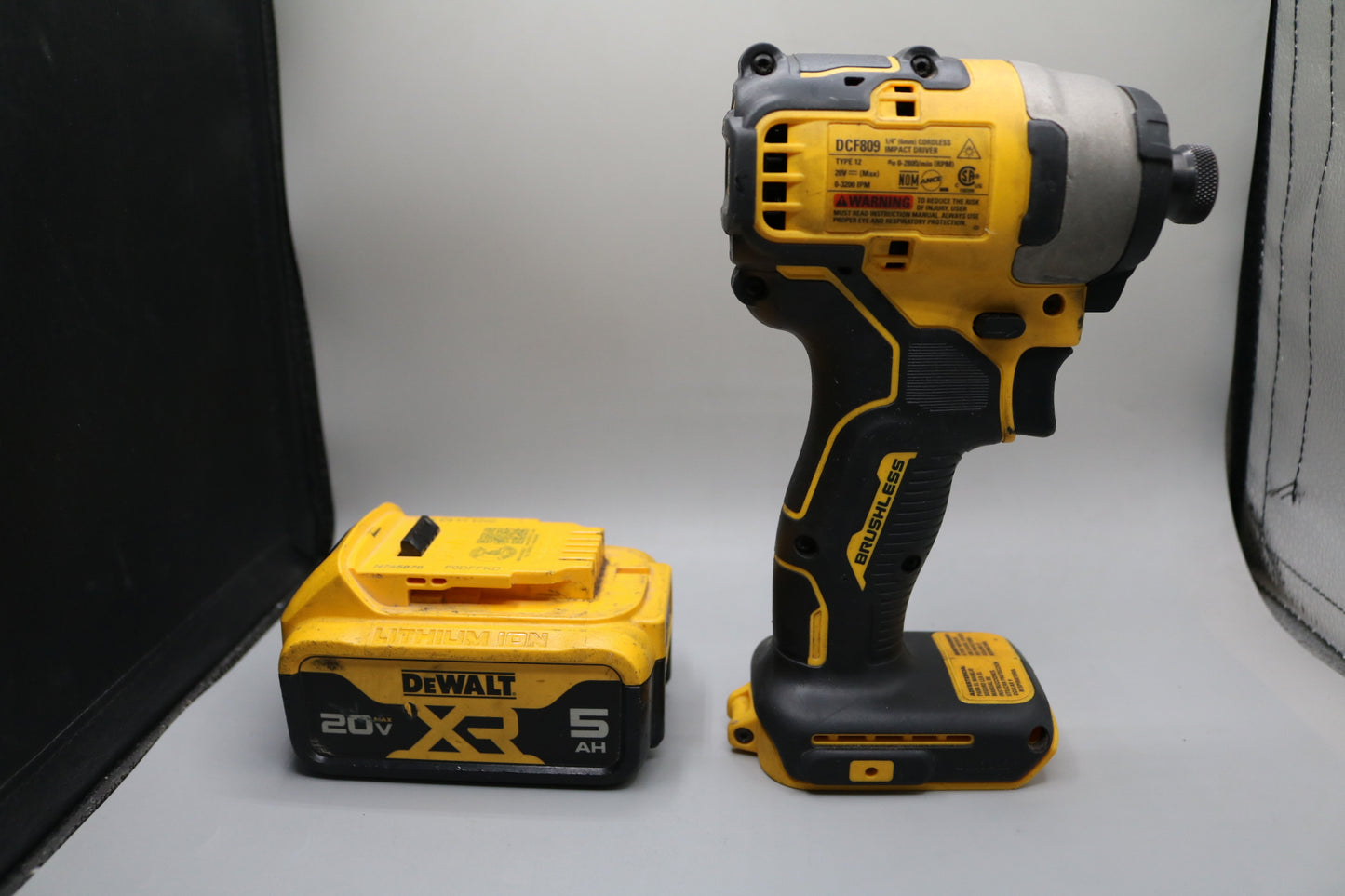 Dewalt DCF809 20V Cordless Impact Driver with a 20V Battery (No Shipping)