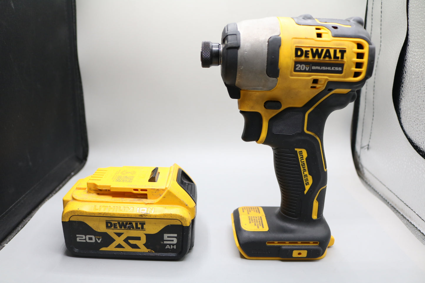 Dewalt DCF809 20V Cordless Impact Driver with a 20V Battery (No Shipping)