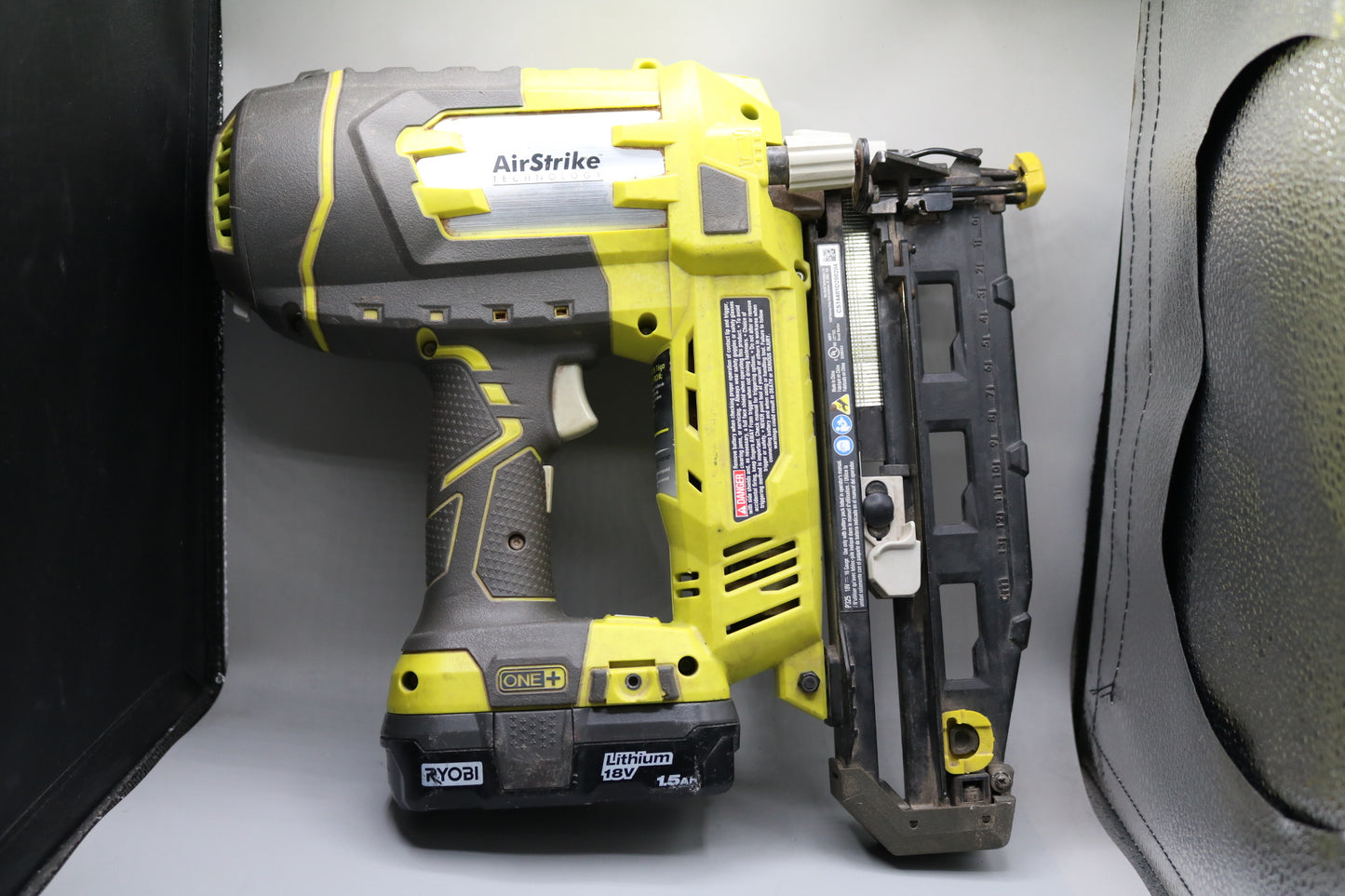Ryobi P325 One 18V 16 Gauge Nailer (No Shipping)