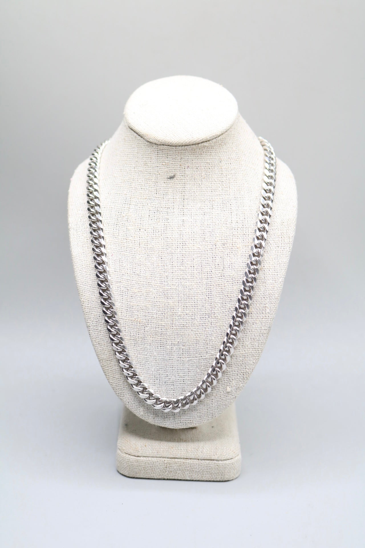 Sterling Silver Curb Chain (22 Inches)
