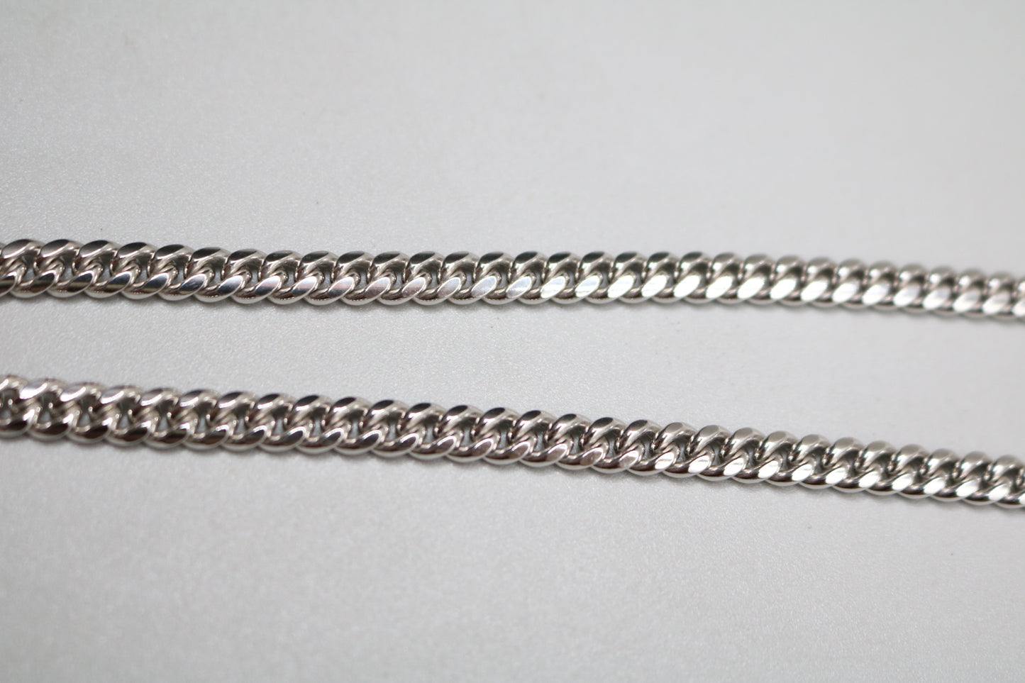 Sterling Silver Curb Chain (22 Inches)