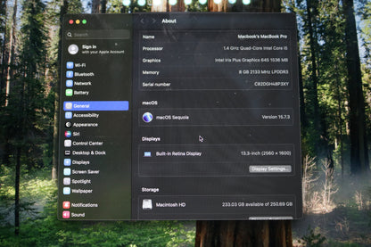 2020 Apple A2889 MacBook Pro (256GB, 8 GB RAM, Intel Core i5, Mac OS 15.7.3) (Please Read)