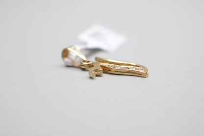 14k Letter V Charm w/Clear Stone