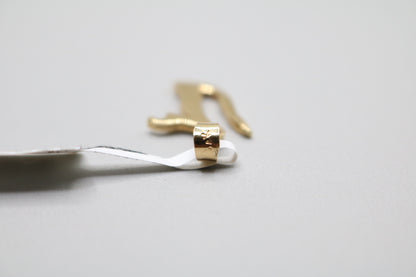 14k Letter V Charm w/Clear Stone
