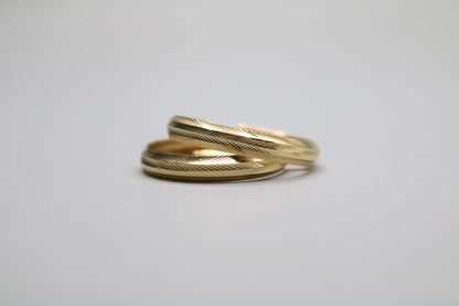 14k Yellow Gold Hoop Earring