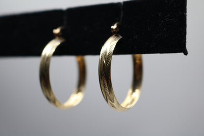 14k Yellow Gold Hoop Earring