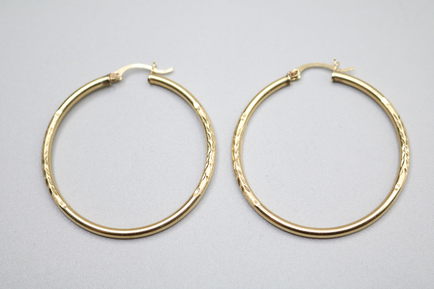 14k Yellow Gold Hoop Earring