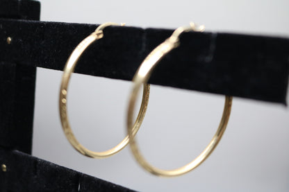 14k Yellow Gold Hoop Earring